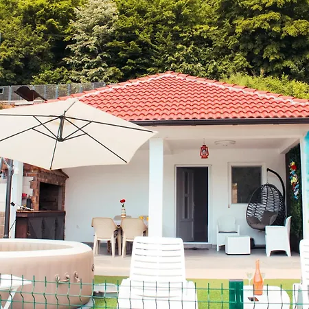 Drina River Retreat 別荘 *