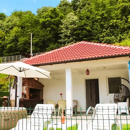 Drina River Retreat בית נופש